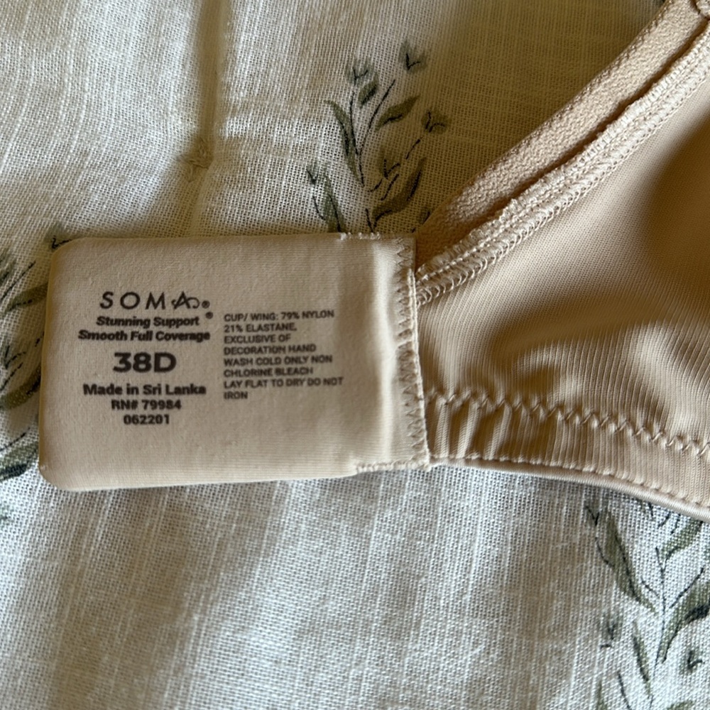 Soma stunning support smooth full coverage bra 38D pale tan. - Picture 2 of 7